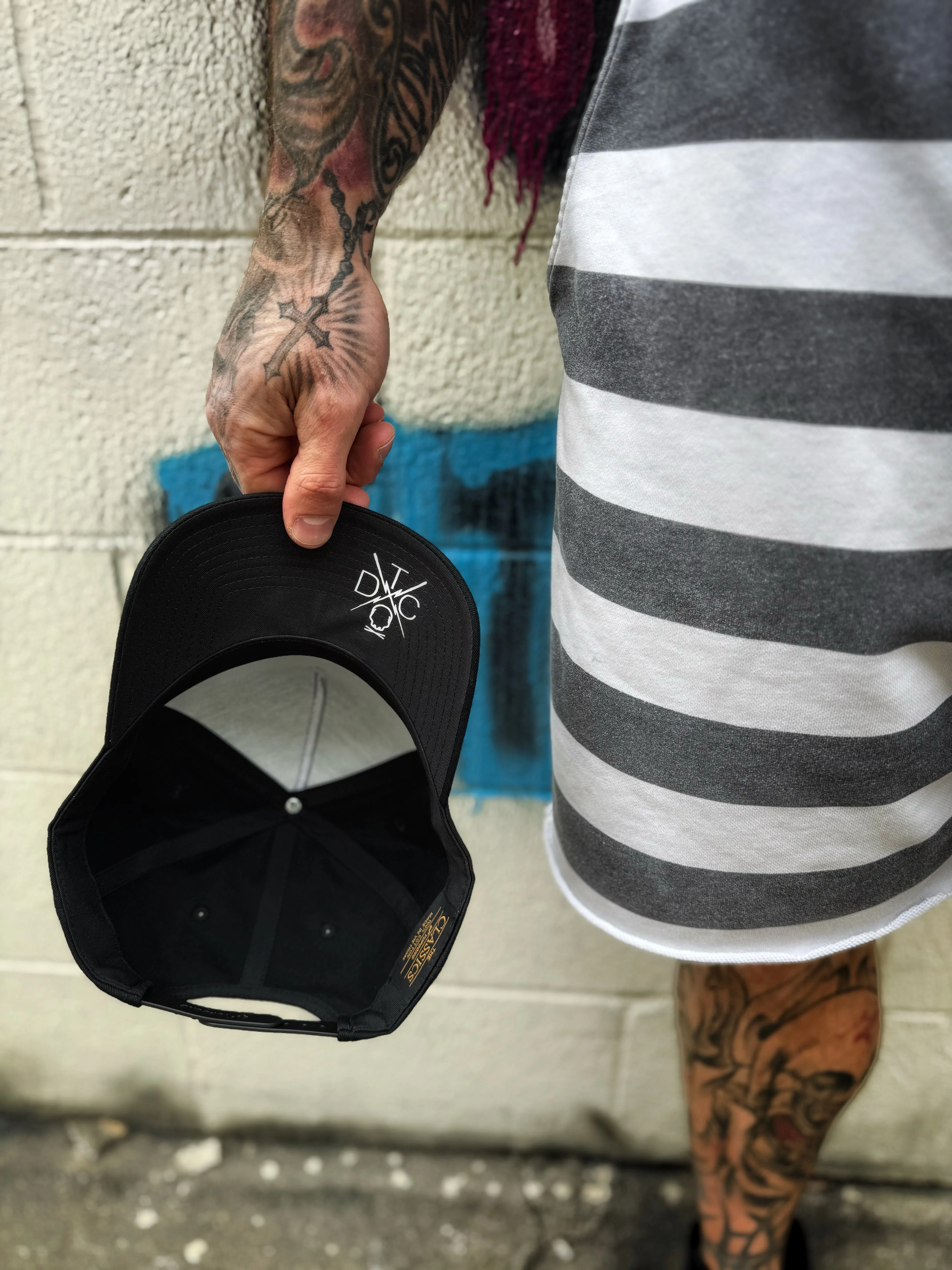 FOREVER FREE RETRO BLACK HAT