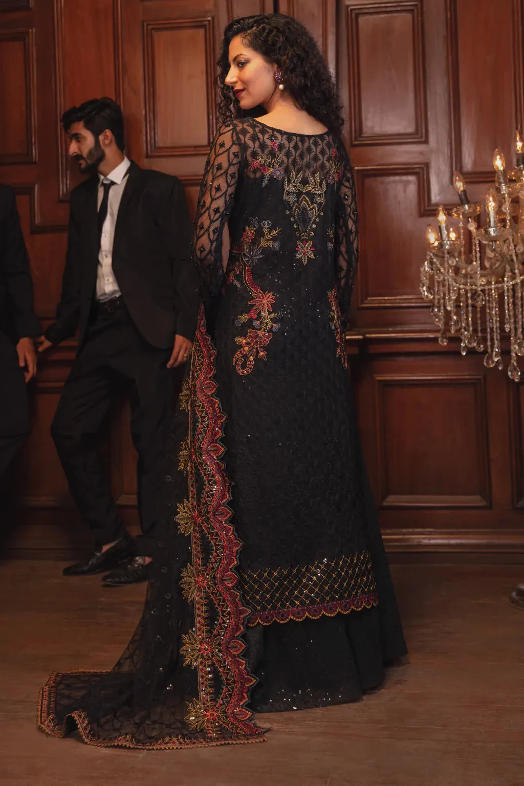 IZNIK | La'Royale Luxury Edit Collection 2022 | IRC-03 Fonce Night